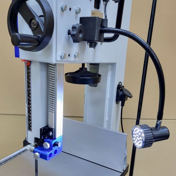 Charnwood C14BX 14" Bandsaw with 13" Cutting Depth with 1800watt Motor 230volt. - Image 8