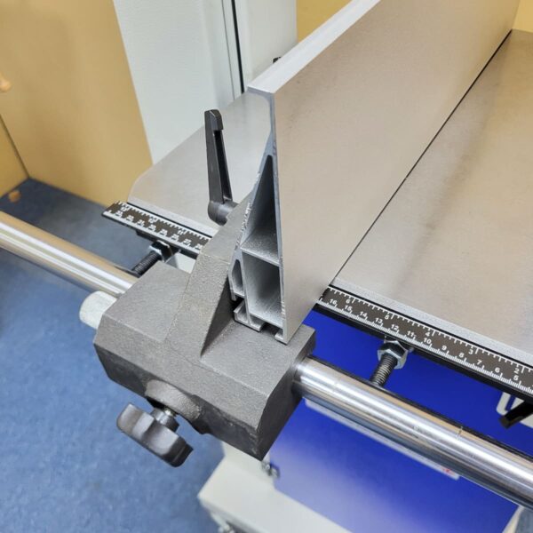 Charnwood C14BX 14" Bandsaw with 13" Cutting Depth with 1800watt Motor 230volt. - Image 11